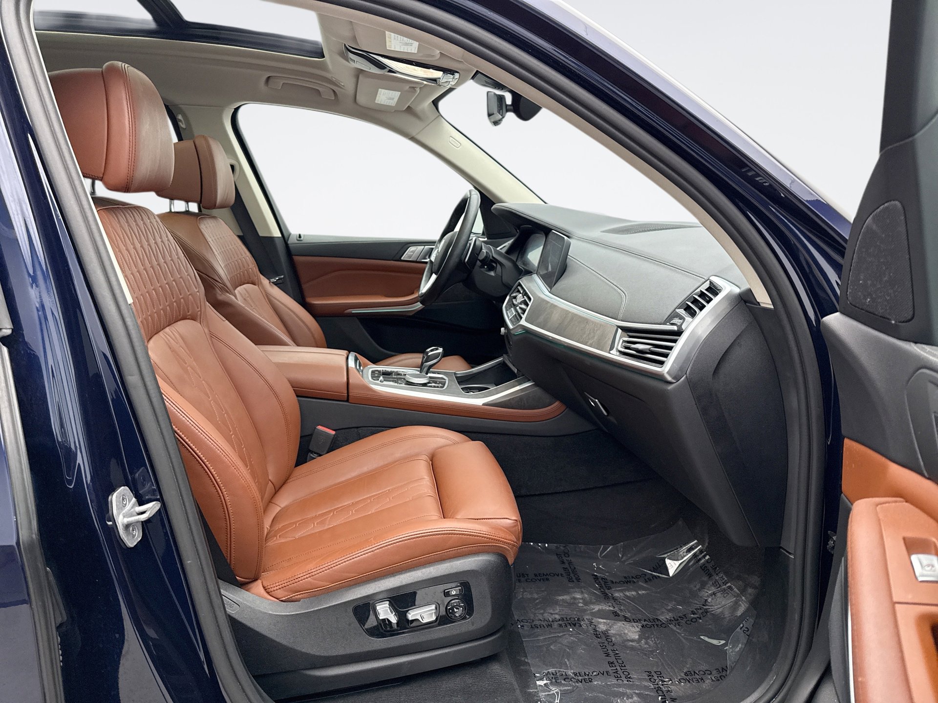 Used 2021 BMW X7 xDrive40i w/ Parking Assistance Package image 18