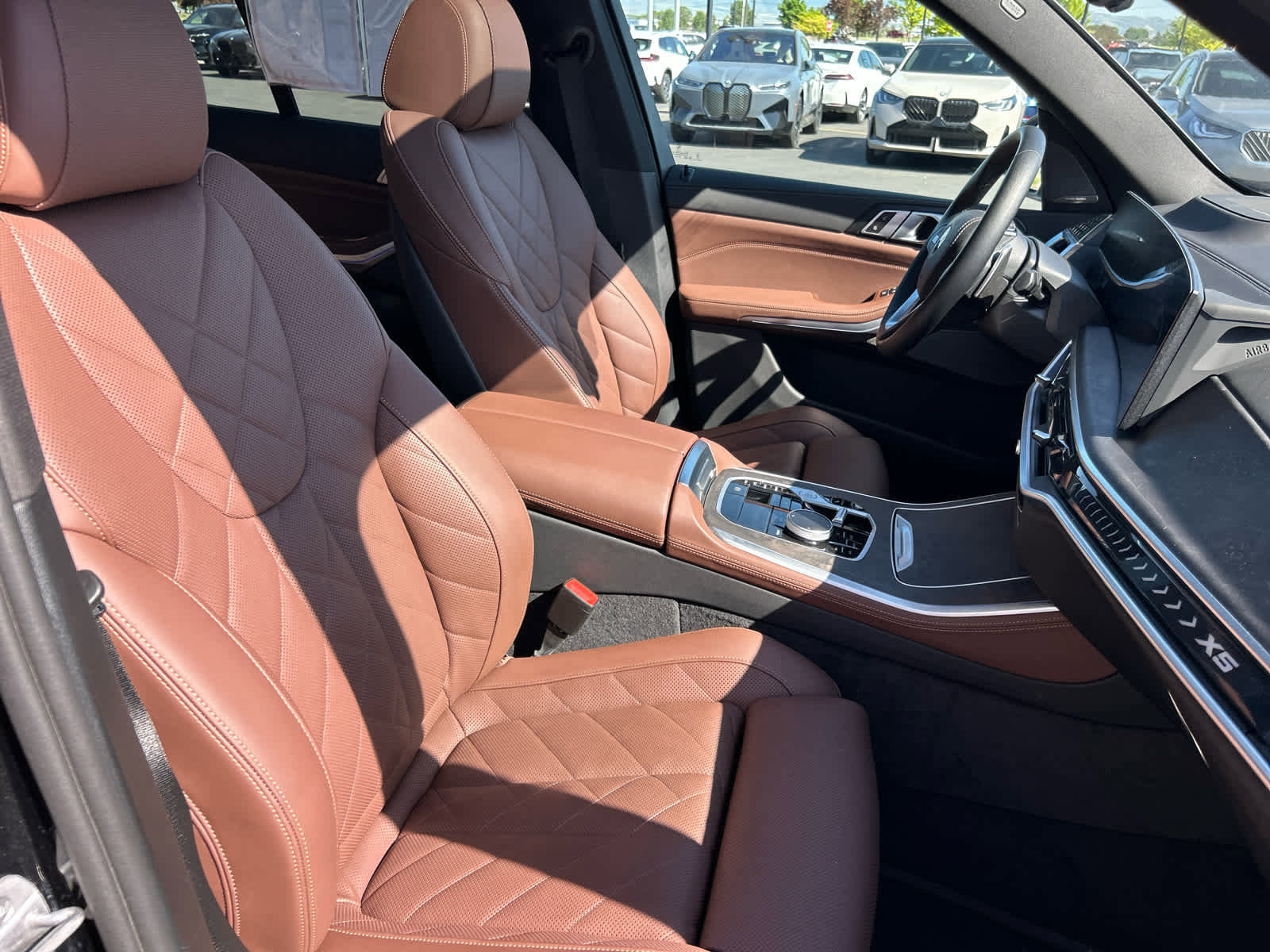 Used 2024 BMW X5 xDrive40i w/ Premium Package image 14