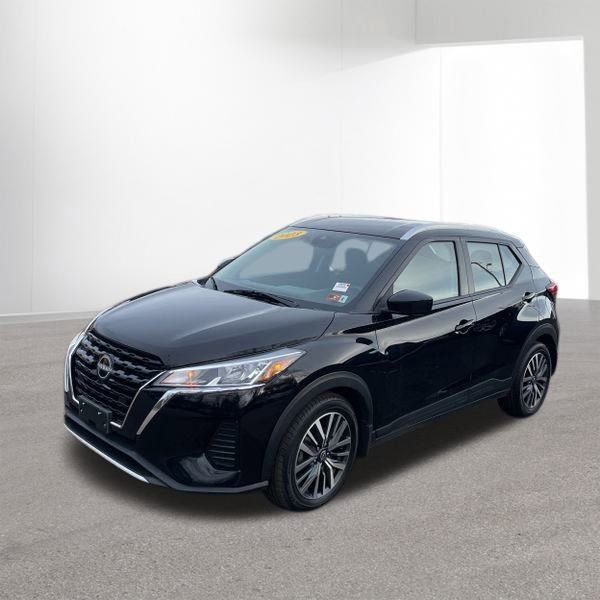 Used 2023 Nissan Kicks SV image 1
