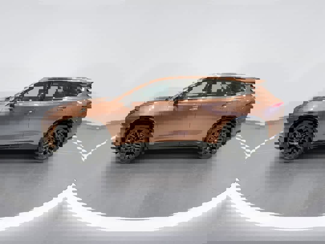 Used 2025 Toyota Crown Signia Limited image 5