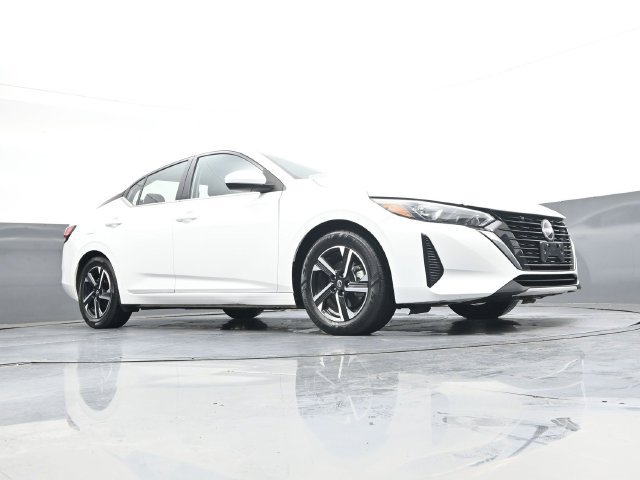 Used 2025 Nissan Sentra SV FWD image 31