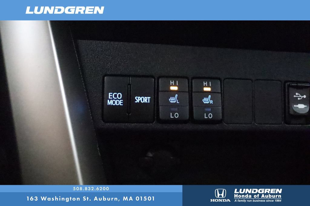 Used 2015 Toyota RAV4 Limited w/ Technology Package AWD/4WD image 24