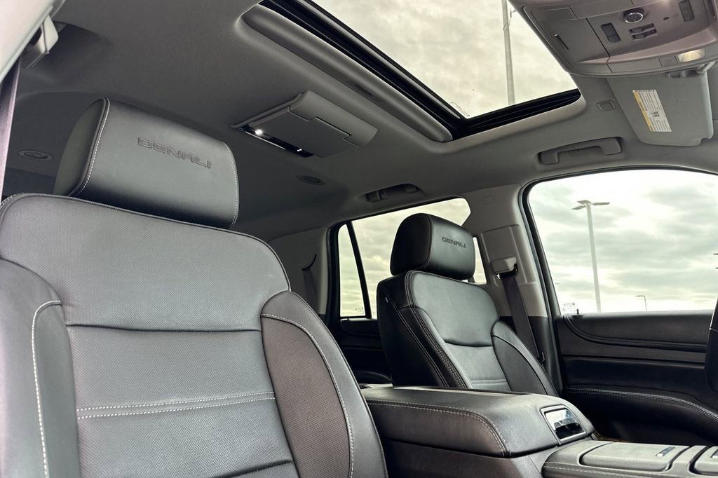 Used 2016 GMC Yukon Denali w/ Open Road Package image 20