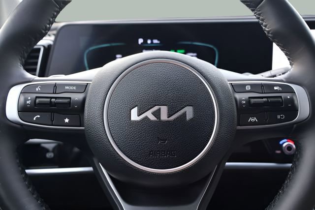 Used 2023 Kia Sportage EX image 19