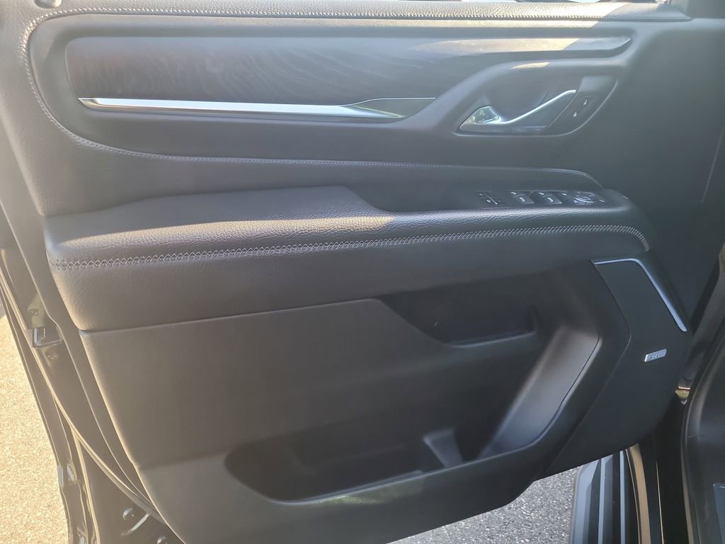 Used 2021 GMC Yukon Denali image 17