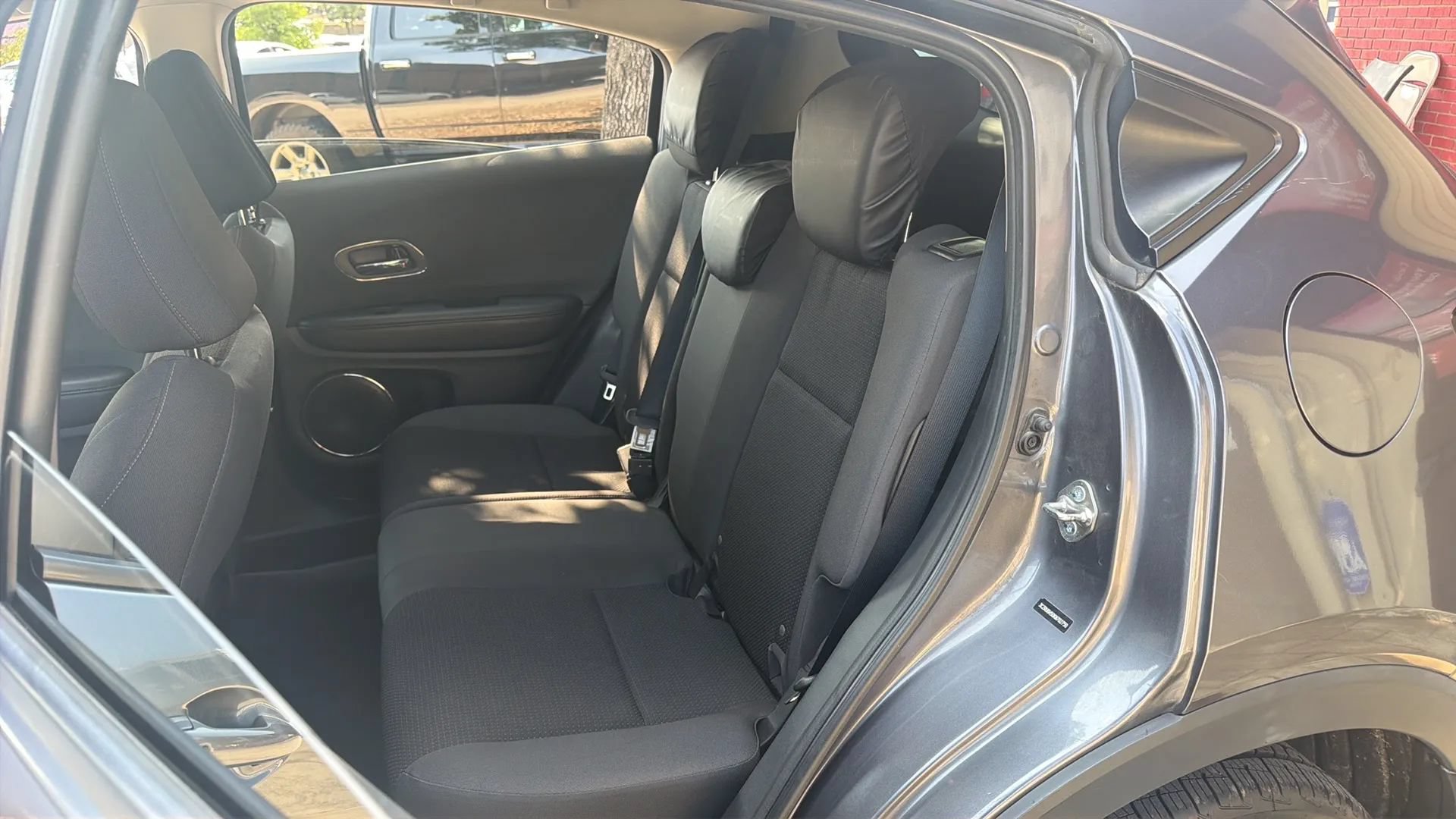Used 2019 Honda HR-V EX image 12