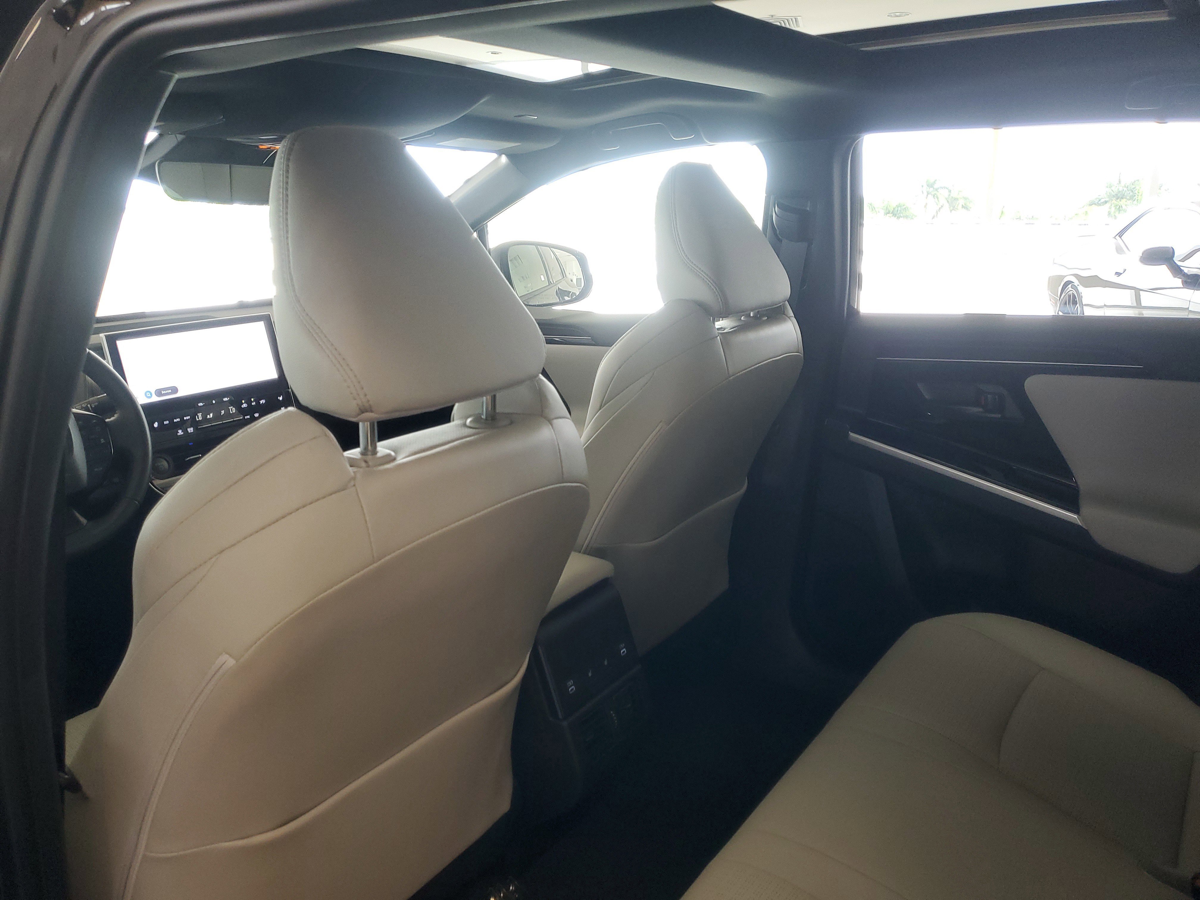 Used 2024 Toyota bZ4X Limited FWD image 16