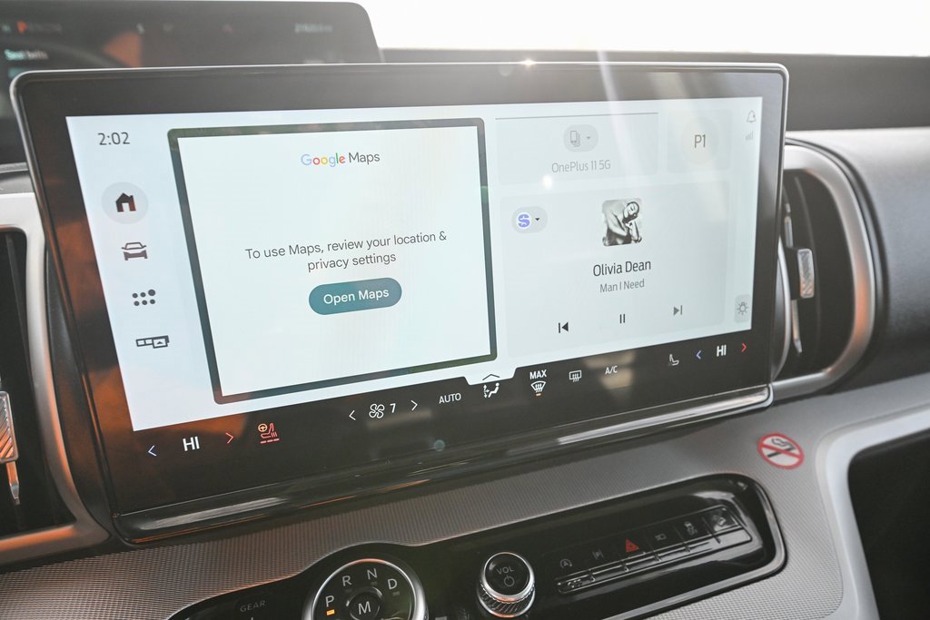 Certified 2025 Ford Expedition Active image 32