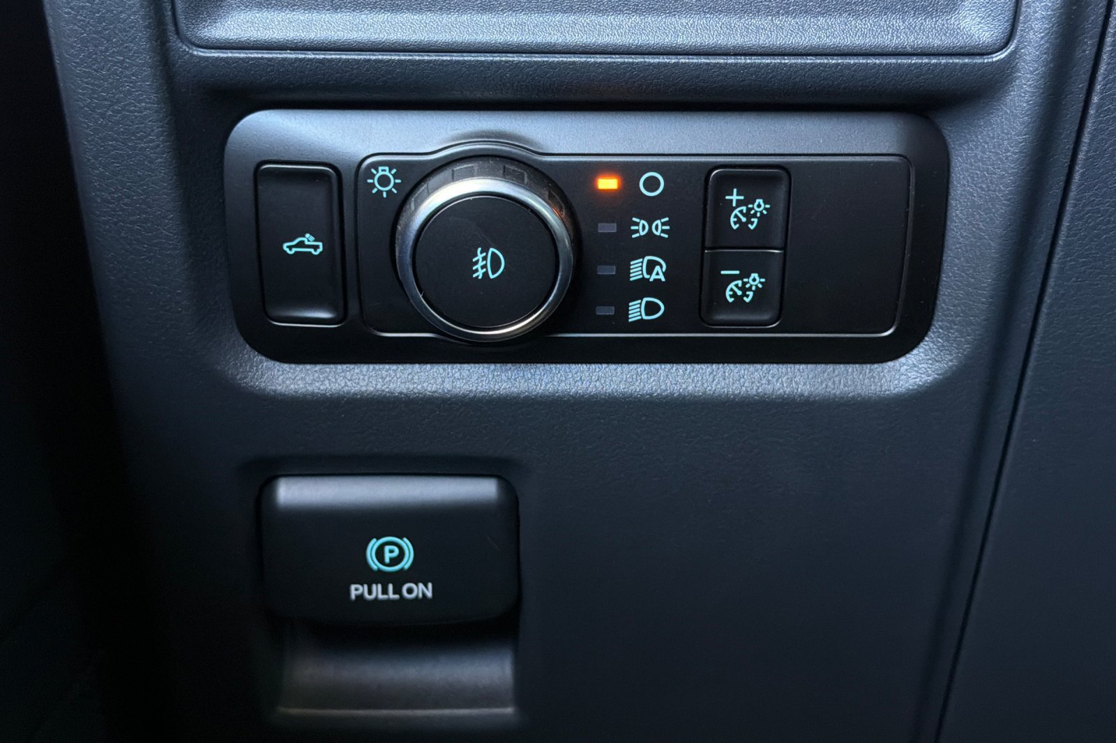New 2026 Ford F150 STX w/ Equipment Group 200A RWD image 29