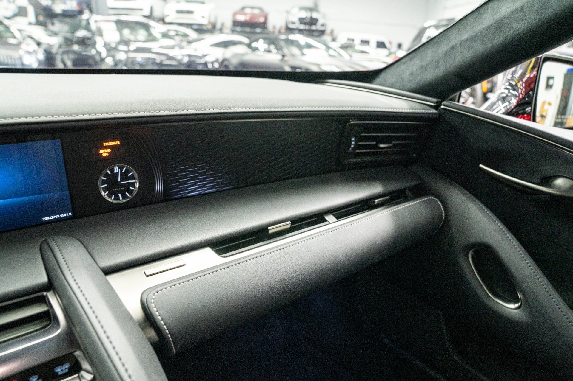 Used 2018 Lexus LC 500 Coupe w/ Touring Package RWD image 32