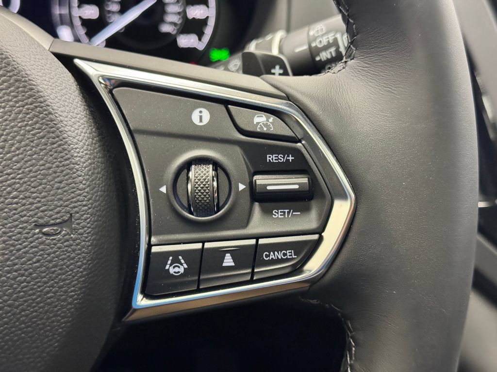Used 2025 Acura RDX SH-AWD image 23