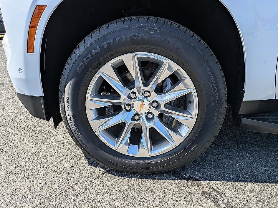 New 2026 Chevrolet Suburban Premier w/ Sun And Tow Package image 10