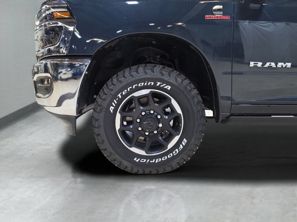 New 2026 RAM 2500 Laramie AWD/4WD image 25