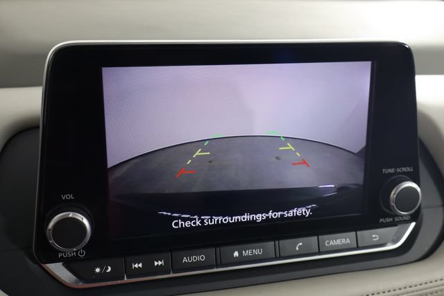 Used 2025 Nissan Rogue SV FWD image 34