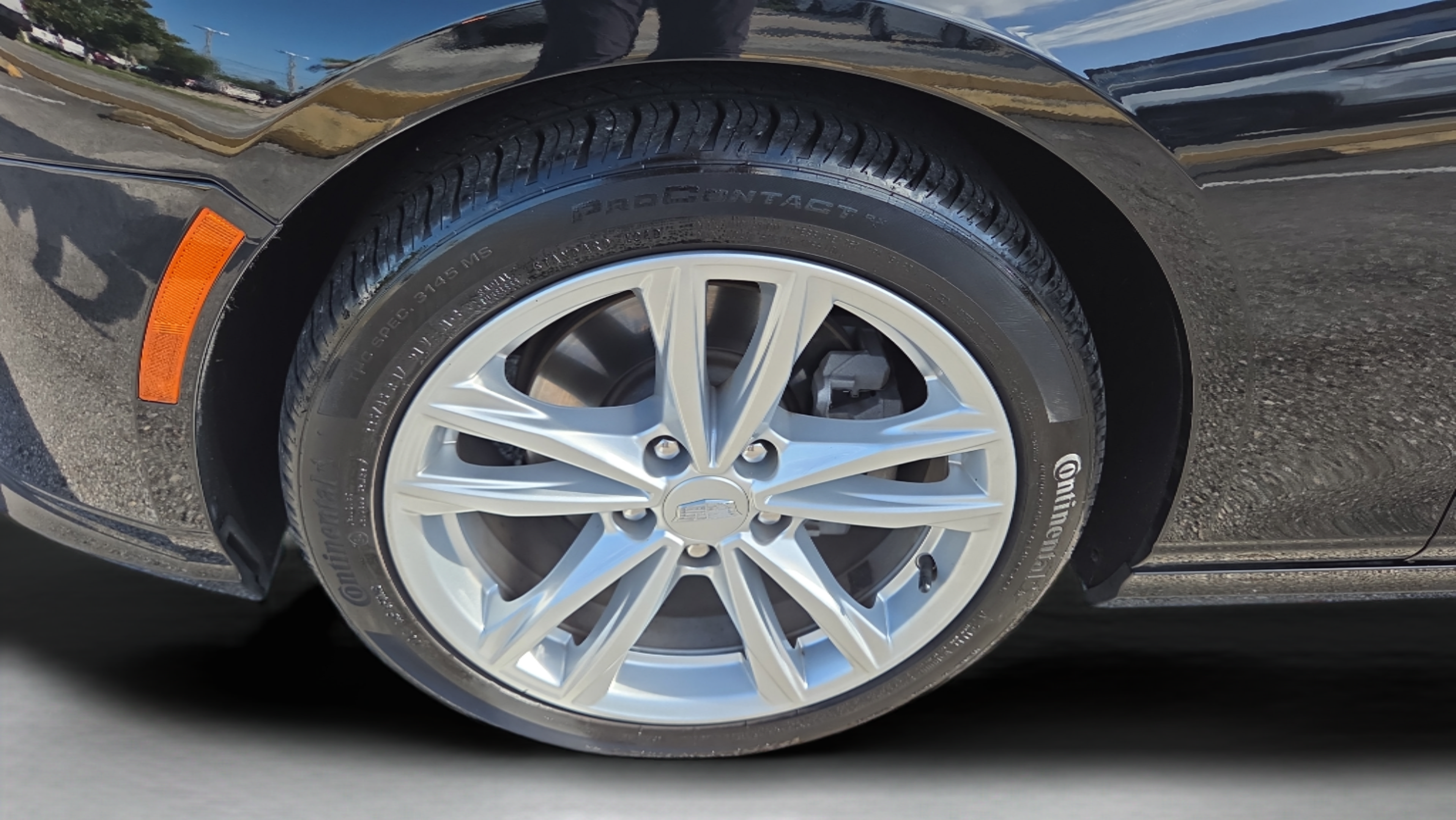 Used 2023 Cadillac CT4 Luxury RWD image 38