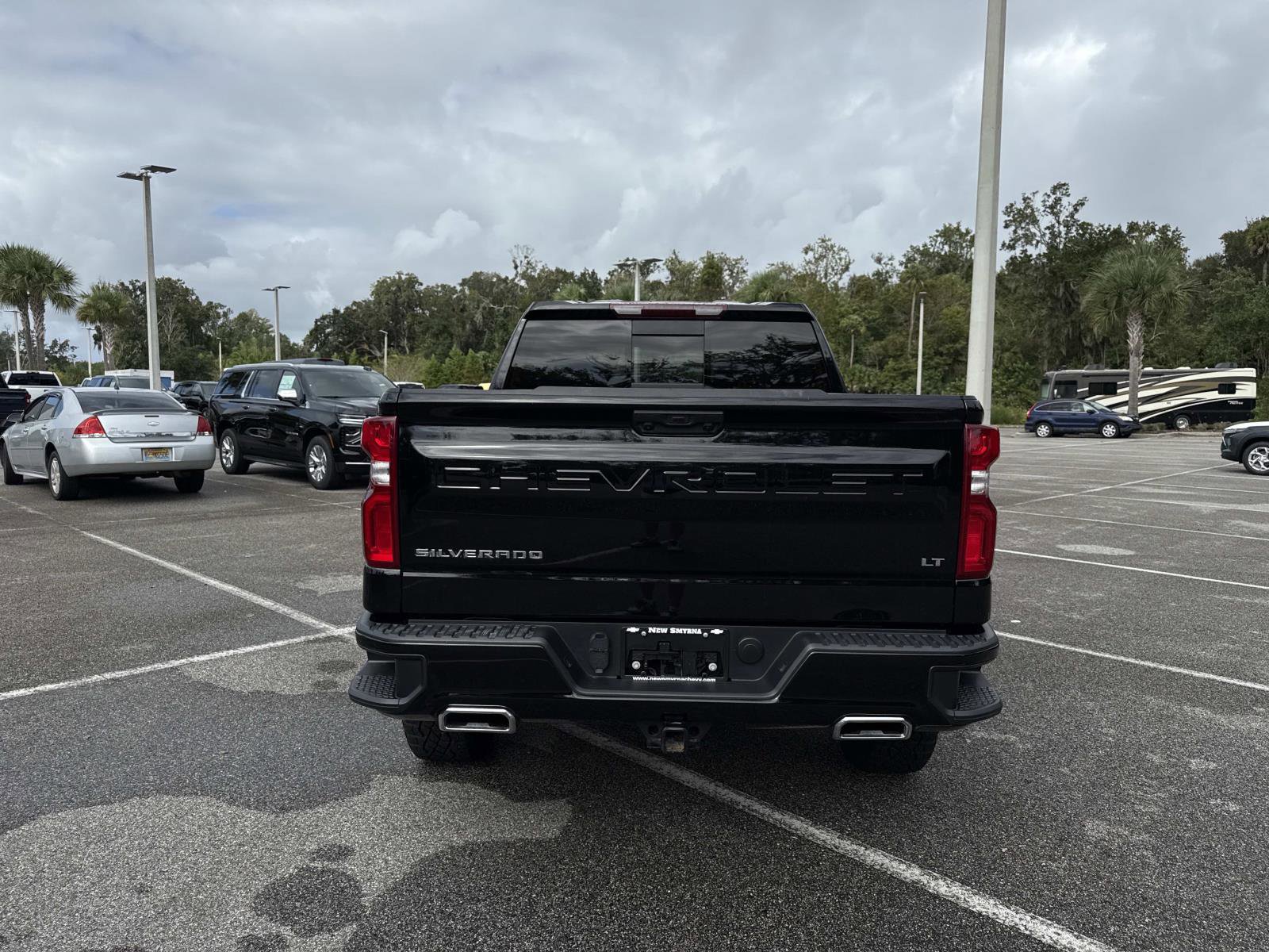 Used 2024 Chevrolet Silverado 1500 LT Trail Boss w/ Convenience Package II image 4