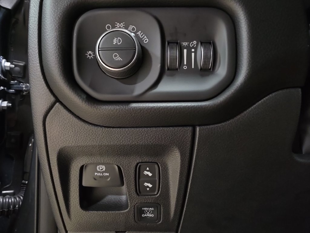 New 2027 RAM 1500 4x4 Crew Cab image 23