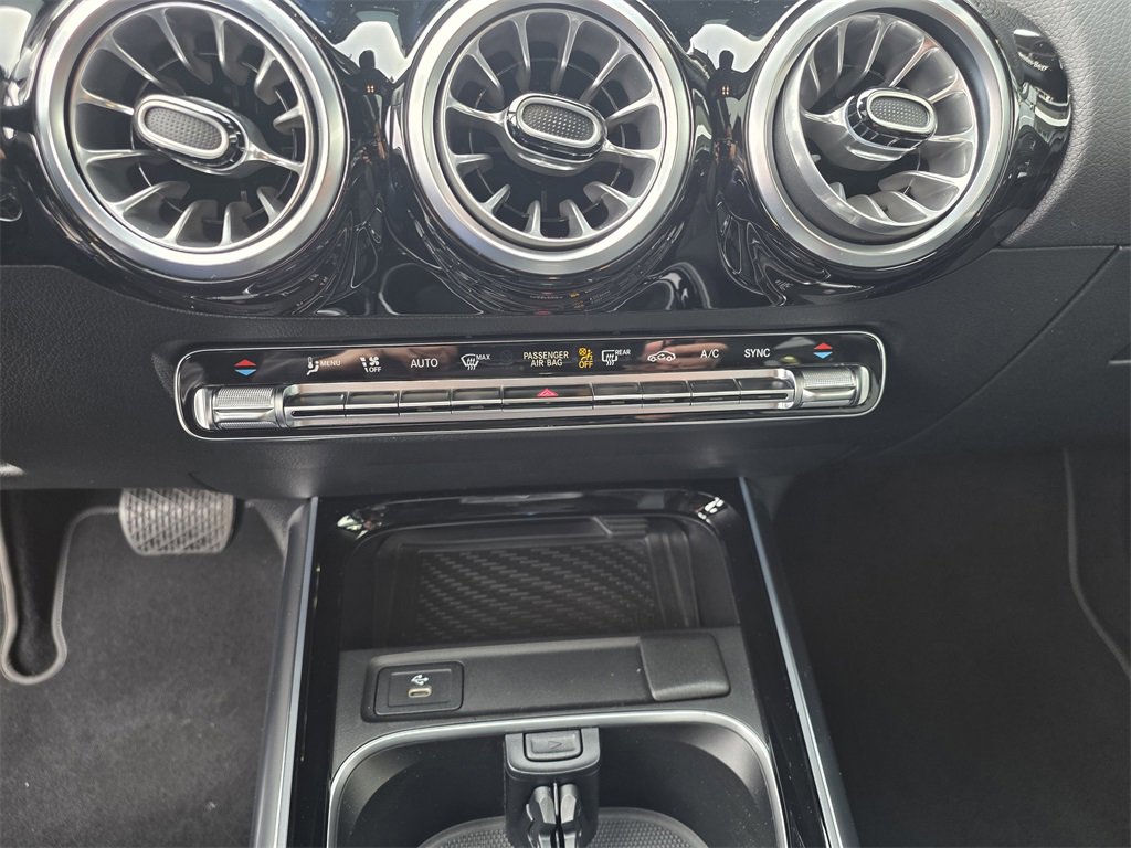 Certified 2025 Mercedes-Benz GLA 250 GLA 250 image 27