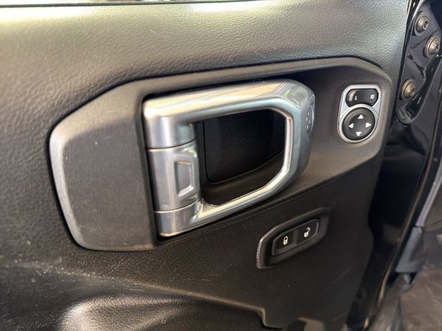 Used 2022 Jeep Wrangler Unlimited Sport AWD/4WD image 9