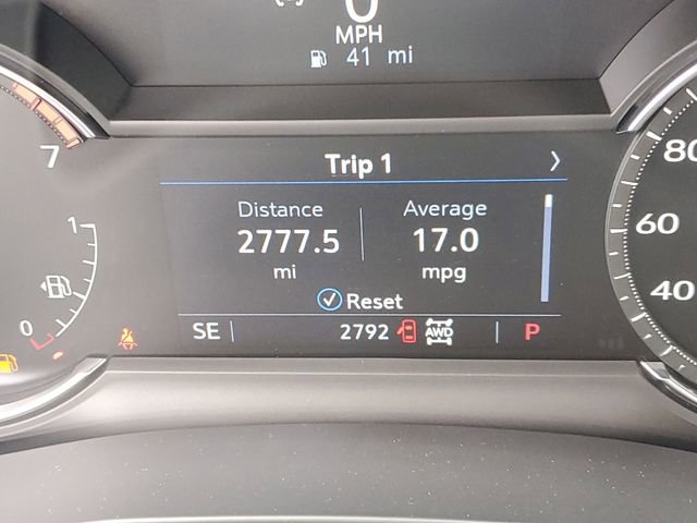 Certified 2024 Cadillac XT6 Luxury AWD/4WD image 16