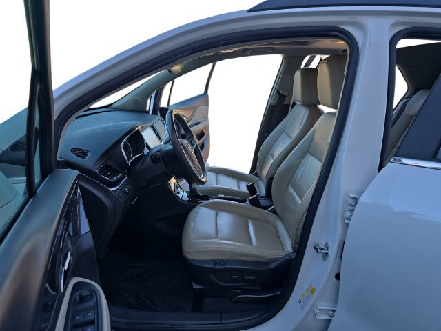 Used 2018 Buick Encore Essence w/ Experience Buick Package FWD image 9