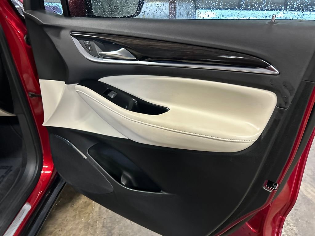 Used 2023 Buick Enclave Essence w/ Sport Touring Edition image 33