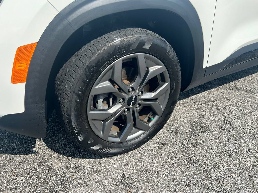 Used 2024 Kia Seltos S AWD/4WD image 14