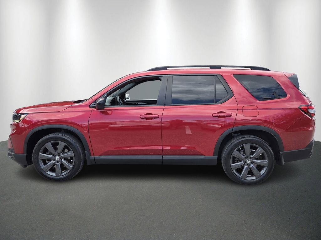 Certified 2023 Honda Pilot Sport image 4