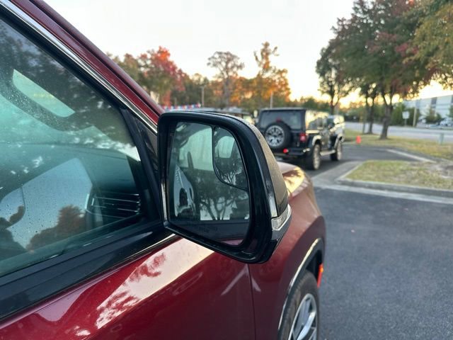 Used 2024 Jeep Wagoneer Series III w/ Premium Group I image 13