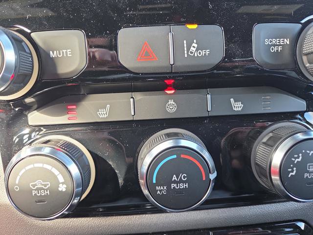 New 2026 RAM 1500 4x4 Crew Cab image 7