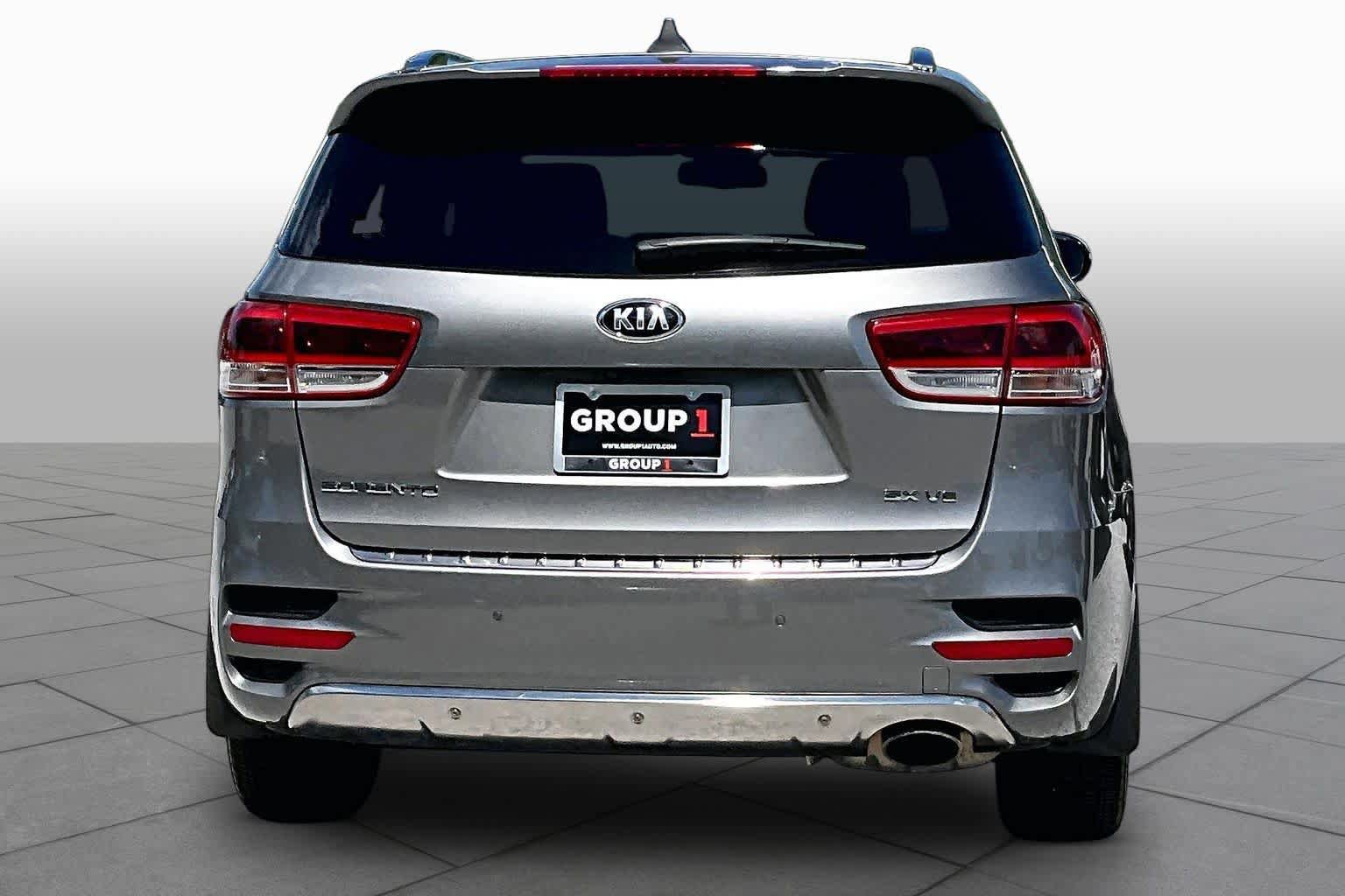 Used 2017 Kia Sorento SX AWD/4WD image 5