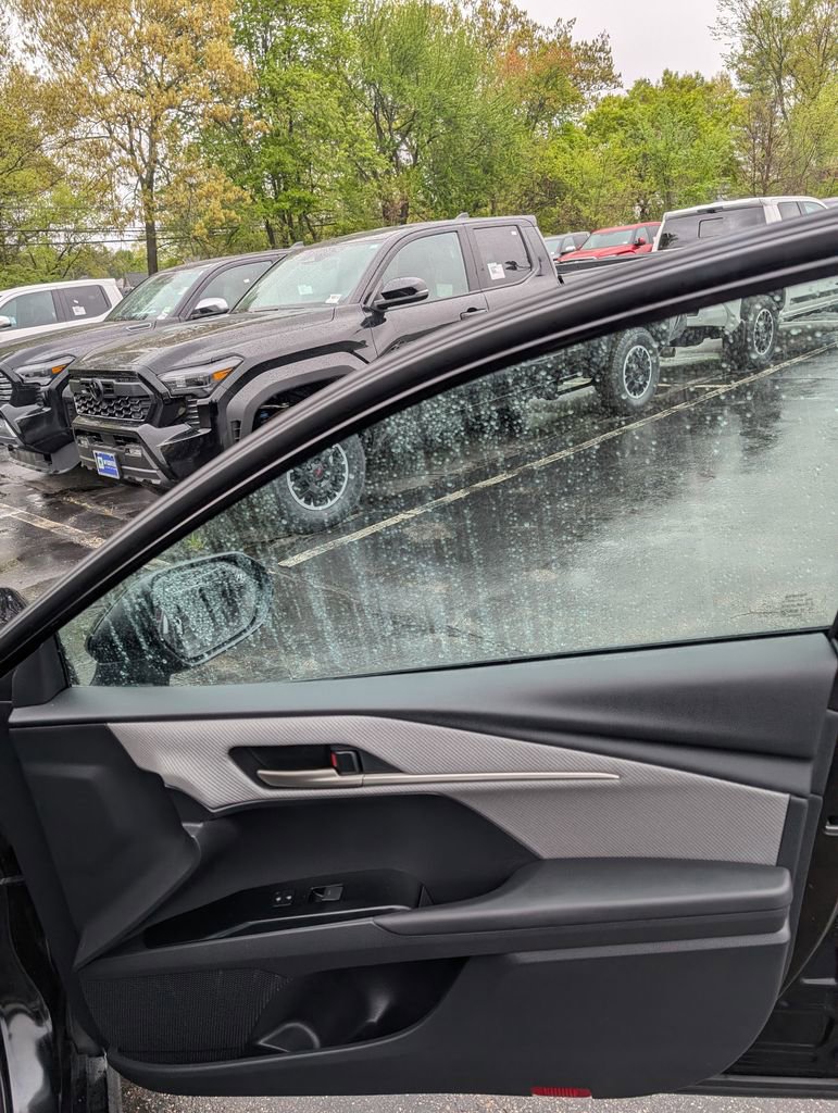 Certified 2025 Toyota Camry SE w/ Convenience Package FWD image 19