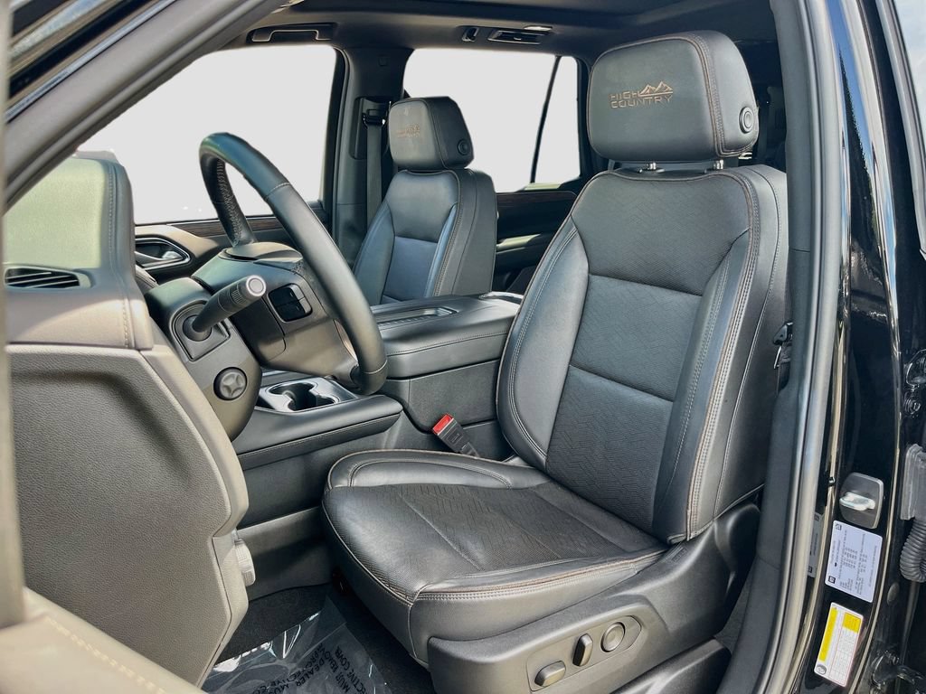 Used 2024 Chevrolet Tahoe High Country AWD/4WD image 21