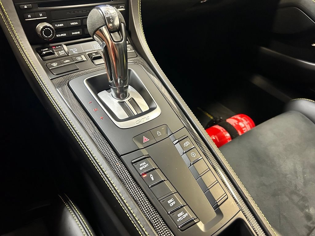 Used 2022 Porsche 718 Cayman GT4 RWD image 21