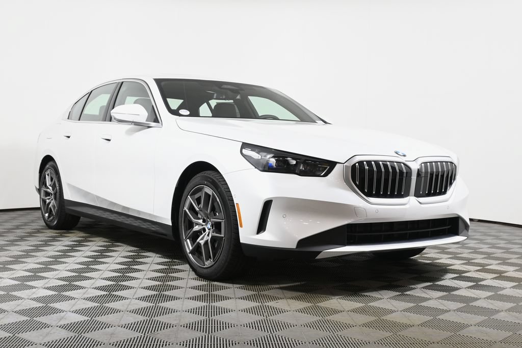 New 2027 BMW 530i xDrive w/ Premium Package AWD/4WD image 9