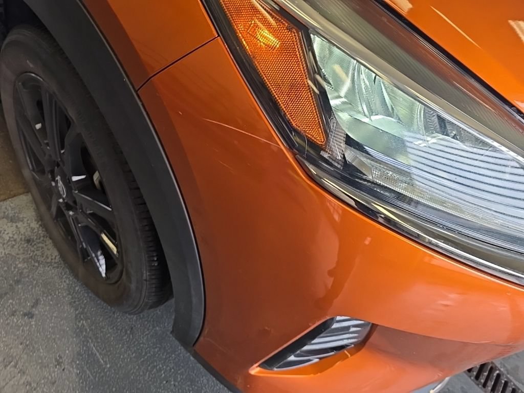 Used 2024 Nissan Kicks SR w/ SR Premium Package FWD image 3
