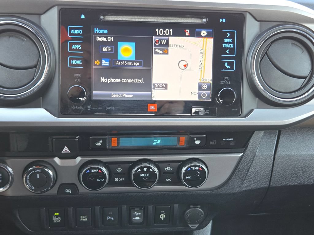 Used 2016 Toyota Tacoma Limited w/ Towing Package AWD/4WD image 39