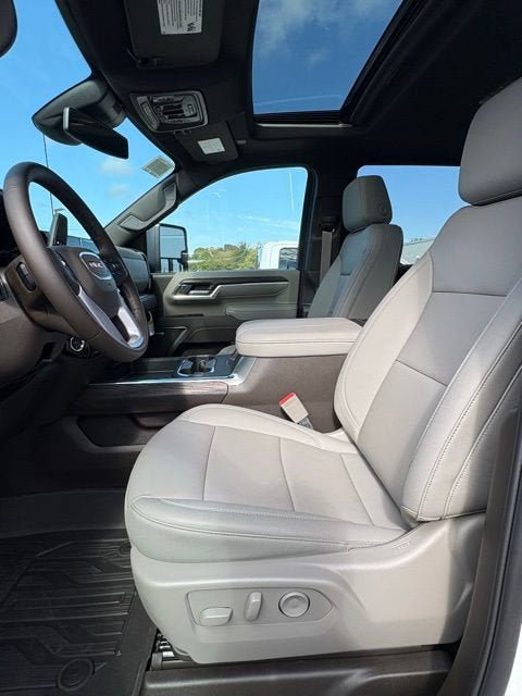 New 2026 GMC Sierra 2500 SLT AWD/4WD image 14