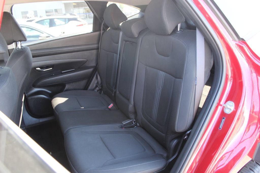 Used 2025 Hyundai Tucson SEL FWD image 14