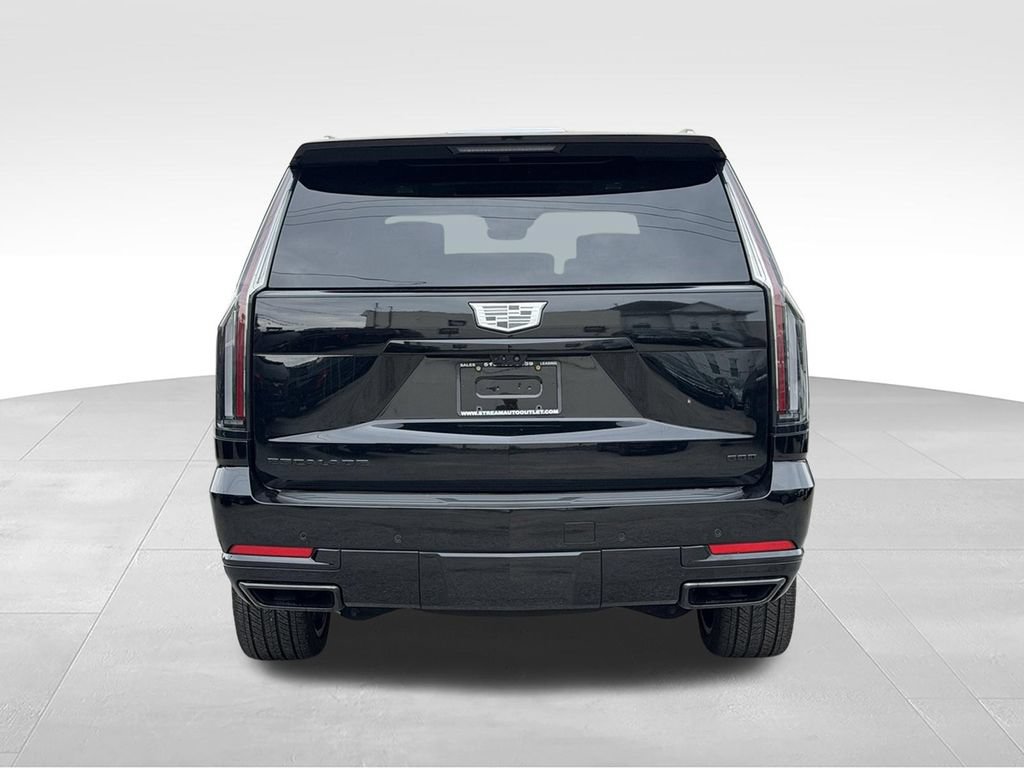 Used 2025 Cadillac Escalade Sport Platinum w/ LPO, ONYX Package AWD/4WD image 6