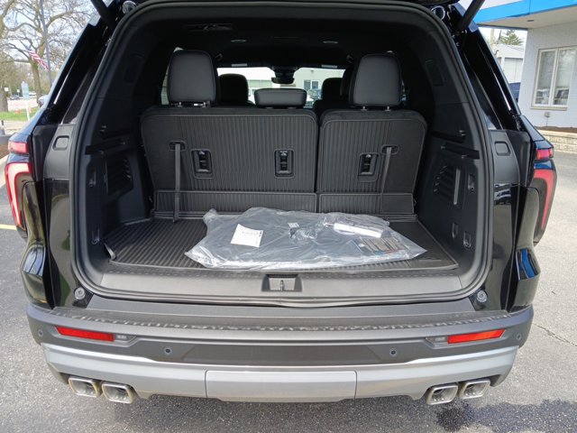 New 2026 Chevrolet Traverse LT w/ Driver Confidence Package AWD/4WD image 24