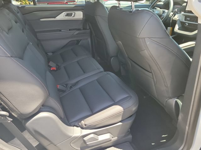 Used 2026 Ford Explorer Active RWD image 16