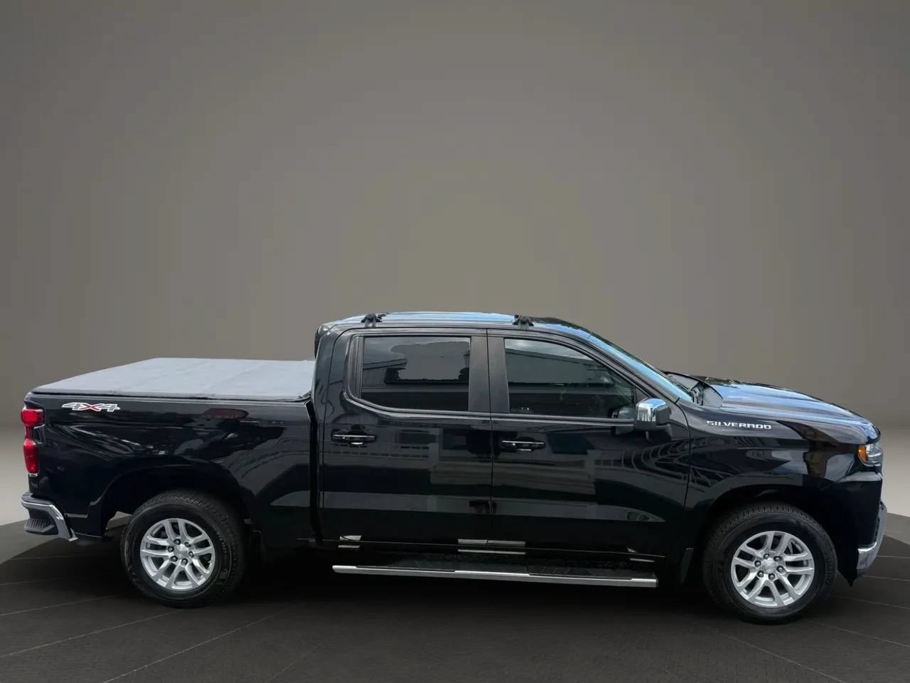 Used 2019 Chevrolet Silverado 1500 LT w/ All-Star Edition AWD/4WD image 6