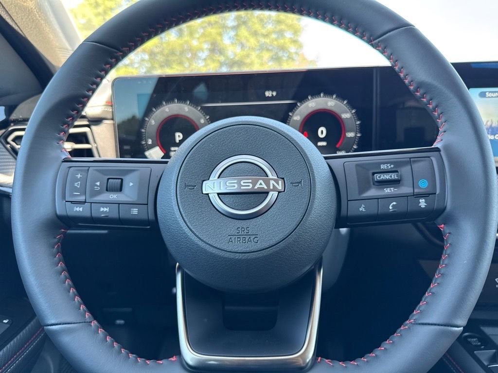 New 2025 Nissan Kicks SR w/ Interior Electronics Package image 17