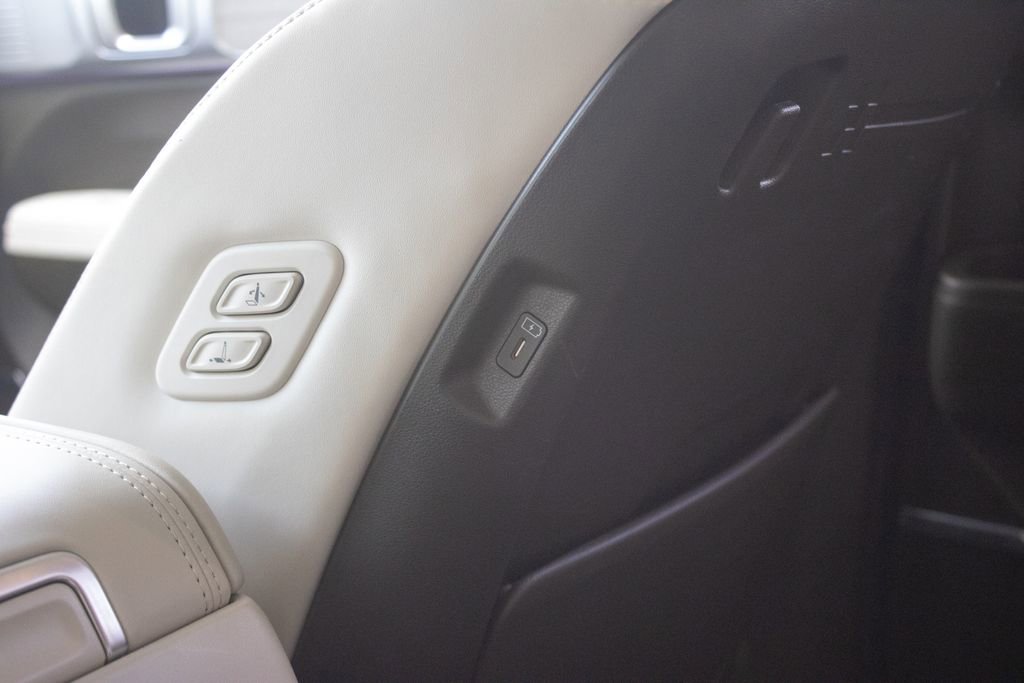 Used 2024 Hyundai Santa Fe Calligraphy image 26