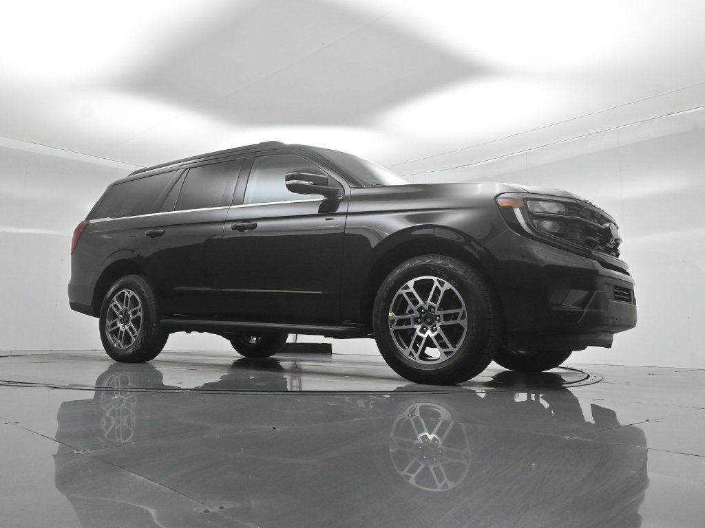 New 2026 Ford Expedition Active AWD/4WD image 3