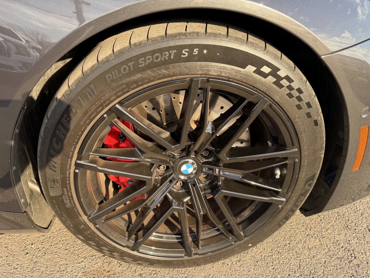 Used 2026 BMW M5 w/ Carbon Package AWD/4WD image 43