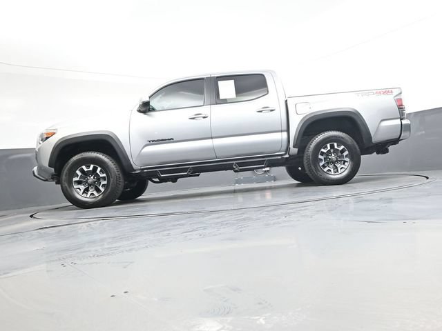 Used 2023 Toyota Tacoma TRD Off-Road w/ Black Out Package (TMS) AWD/4WD image 36