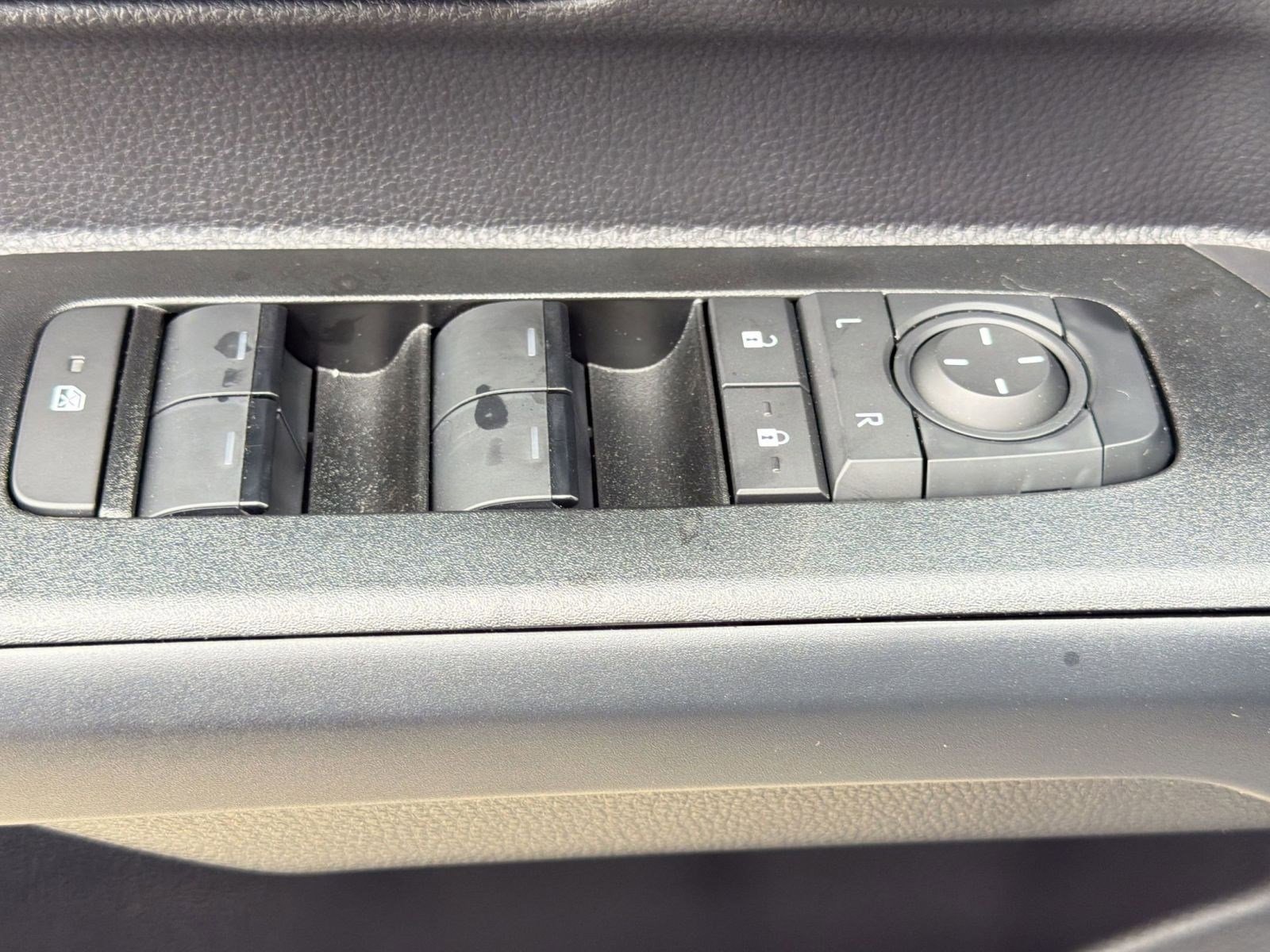 New 2026 Toyota 4Runner SR5 AWD/4WD image 12