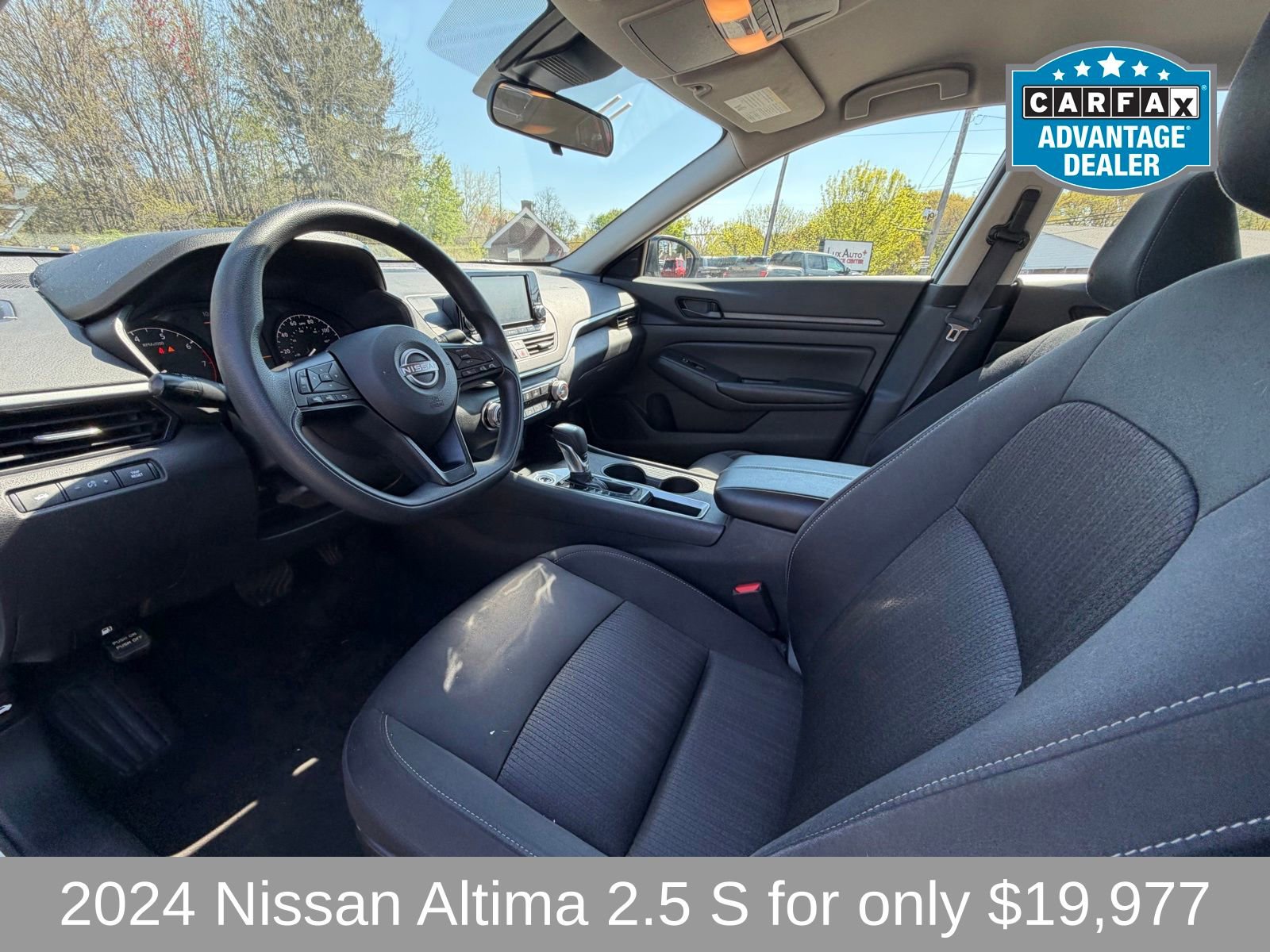 Used 2024 Nissan Altima 2.5 S FWD image 13